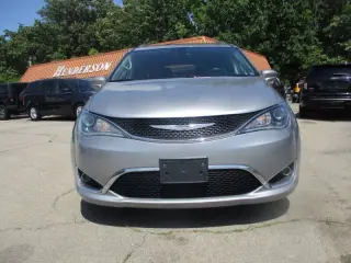 Chrysler Pacifica 2017