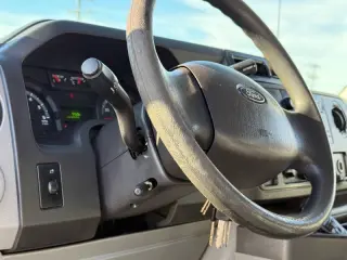 Ford E-Serie 2014