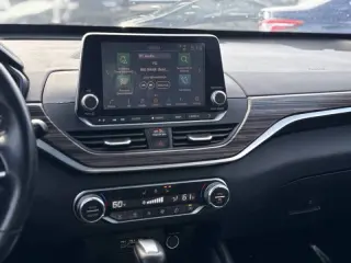 Nissan Altima 2019