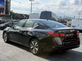 Nissan Altima 2019