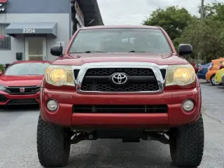 Toyota Tacoma 2011
