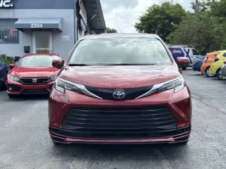 Toyota Sienna 2021
