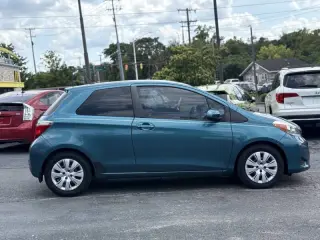 Toyota Yaris 2012