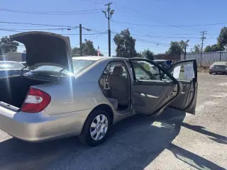 Toyota Camry 2004