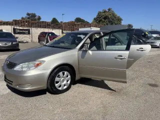 Toyota Camry 2004