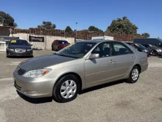 Toyota Camry 2004