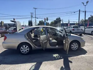 Toyota Camry 2004