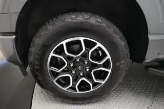 Ford F-150 2023 4x4 XLT 4p SuperCrew 5.5 ft. SB