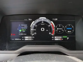 Toyota Tundra 2023 4x4 Limited HV 4p CrewMax Cab Camioneta SB