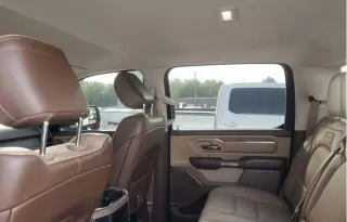Ram 1500 2020 4x2 Laramie Longhorn 4p Cabina Cuadro 5.6 ft. SB Camioneta