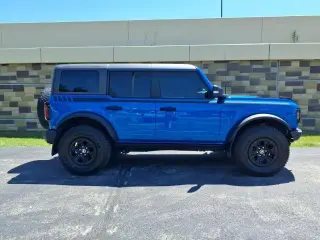 Ford Bronco 2023 4x4 Base Advanced 4dr SUV