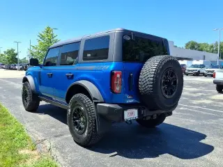 Ford Bronco 2023 4x4 Base Advanced 4dr SUV