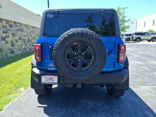 Ford Bronco 2023 4x4 Base Advanced 4dr SUV