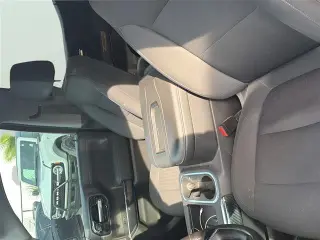 Chevrolet Silverado 1500 2021 4x2 RST 4p Camioneta de Cabina Completa 5.8 pies ST