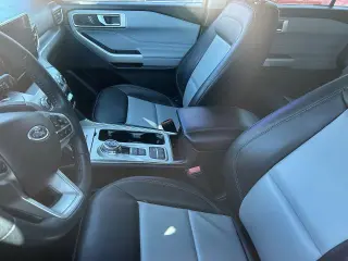 Ford Explorer 2023 XLT 4p SUV