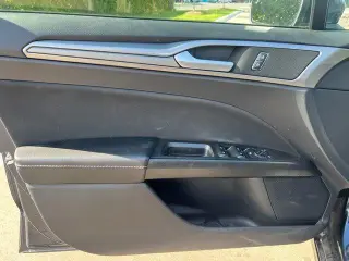 Ford Fusion 2020 SE 4p Sedan