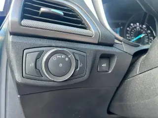 Ford Fusion 2020 SE 4p Sedan
