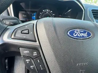 Ford Fusion 2020 SE 4p Sedan