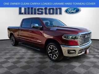 Ram 1500 2025 4x4 Laramie 4p. Cabina de Tripulación 6.4 ft. SB Camioneta