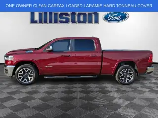 Ram 1500 2025 4x4 Laramie 4p. Cabina de Tripulación 6.4 ft. SB Camioneta