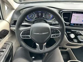Chrysler Pacifica 2024 Touring L 4dr Mini-Van