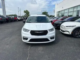 Chrysler Pacifica 2024 Touring L 4dr Mini-Van