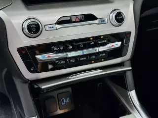 Ford Explorer 2023 AWD XLT 4p SUV