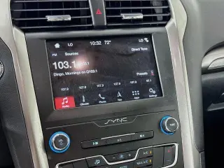 Ford Fusion Hybrid 2019 SE 4p Sedan