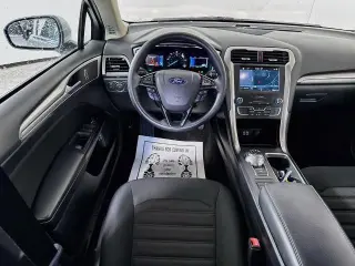 Ford Fusion Hybrid 2019 SE 4p Sedan
