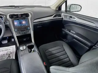 Ford Fusion Hybrid 2019 SE 4p Sedan