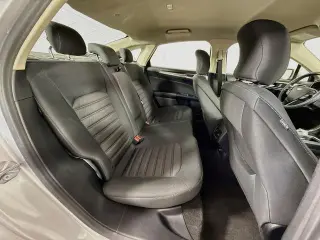 Ford Fusion Hybrid 2019 SE 4p Sedan