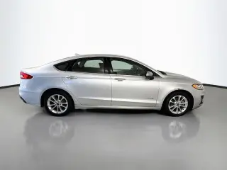 Ford Fusion Hybrid 2019 SE 4p Sedan