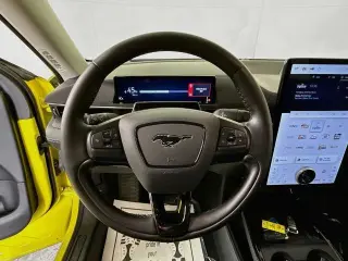 Ford Mustang Mach-E 2025 Select 4p SUV