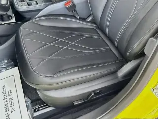 Ford Mustang Mach-E 2025 Select 4p SUV