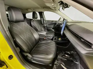 Ford Mustang Mach-E 2025 Select 4p SUV