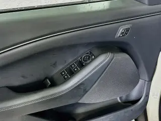 Ford Mustang Mach-E 2025 Select 4p SUV