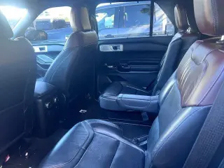 Ford Explorer 2022 AWD Platinum 4p SUV