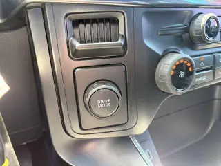 Ford F-150 2024 4x2 STX 4p SuperCrew 5.5 ft. SB