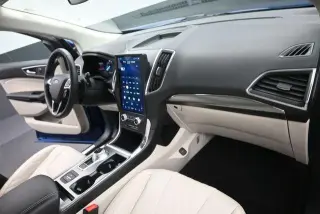 Ford Edge 2023 AWD Titanium 4p Crossover