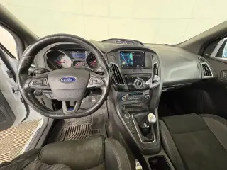 Ford Focus 2017 AWD RS 4p Hatchback