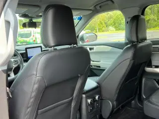 Ford Explorer 2023 AWD XLT 4dr SUV