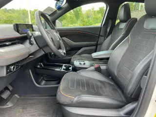 Ford Mustang Mach-E 2023 AWD GT 4p SUV
