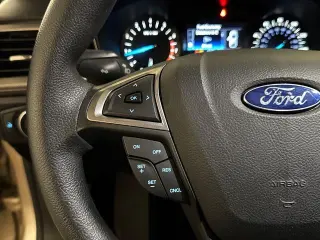 Ford Fusion 2017 SE 4p Sedan