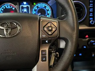 Toyota Tacoma 2022 4x2 TRD Todo Terreno 4p Doble Cabina 5.0 ft SB