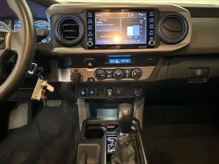 Toyota Tacoma 2022 4x2 TRD Todo Terreno 4p Doble Cabina 5.0 ft SB