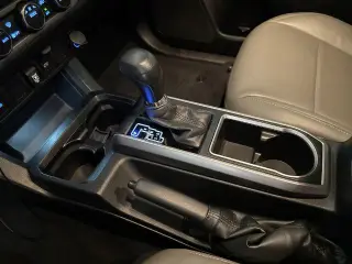 Toyota Tacoma 2022 4x2 TRD Todo Terreno 4p Doble Cabina 5.0 ft SB