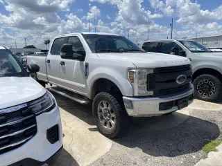 Ford F-250 Super Duty 2019 4x4 XL 4p Cabina Crew 6.8 ft. SB Camioneta
