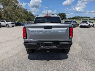 Chevrolet Colorado 2024 4x4 ZR2 4p Cabaína 5 pies de caja larga
