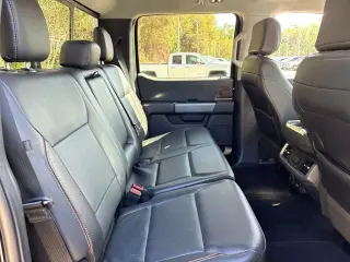 Ford F-150 2022 4x4 Lariat 4p SuperCrew 5.5 ft. SB