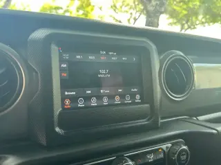 Jeep Wrangler 2022 4x4 Sport 2p SUV